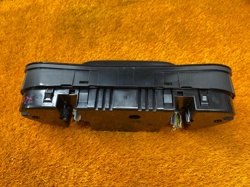 щиток приборов, 2000 рублей, Красноярск