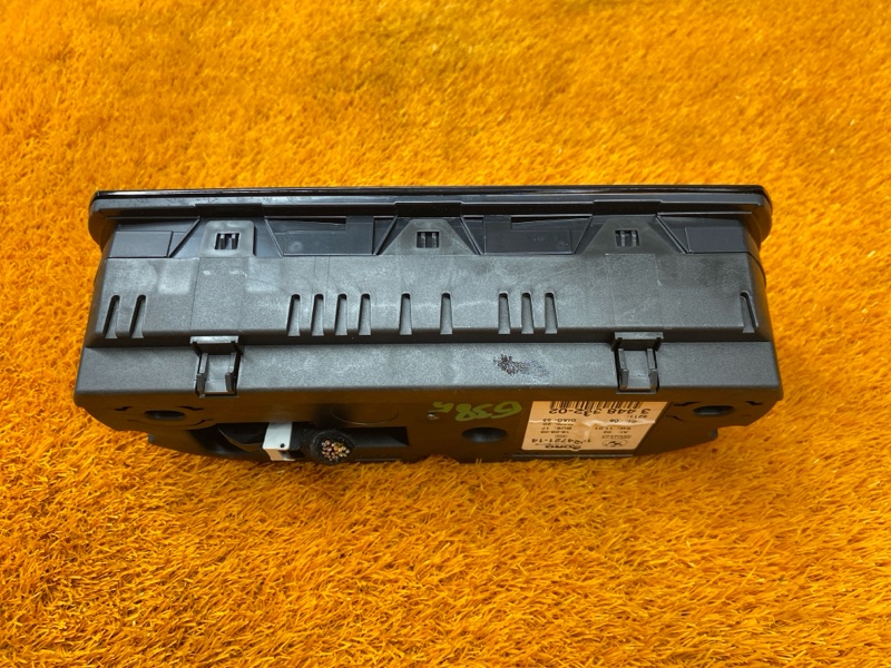 щиток приборов, 2000 рублей, Красноярск