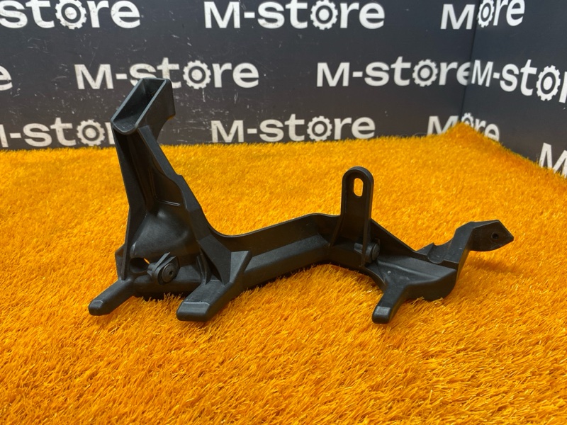 крепление бампера, 1000 рублей, Красноярск