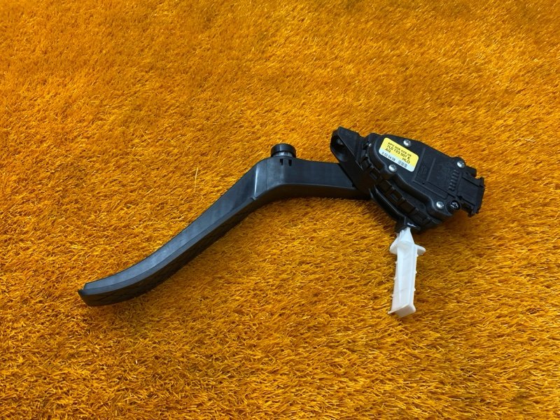 педаль газа, 500 рублей, Красноярск