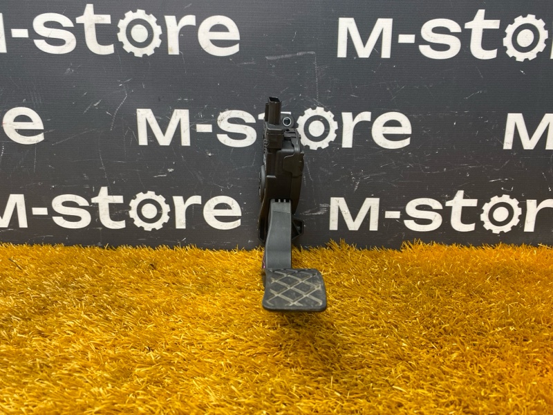 педаль газа, 500 рублей, Красноярск