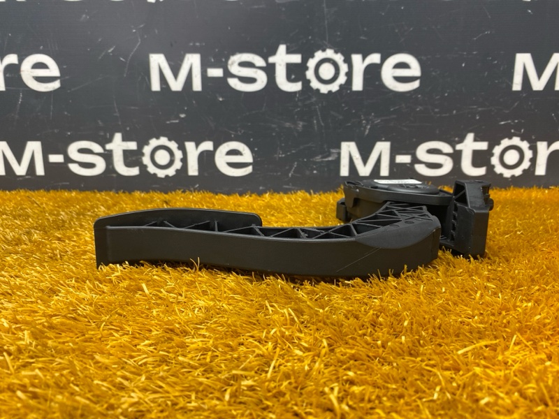 педаль газа, 500 рублей, Красноярск