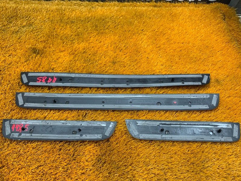 Накладка на порог салона, 3000 рублей, Красноярск