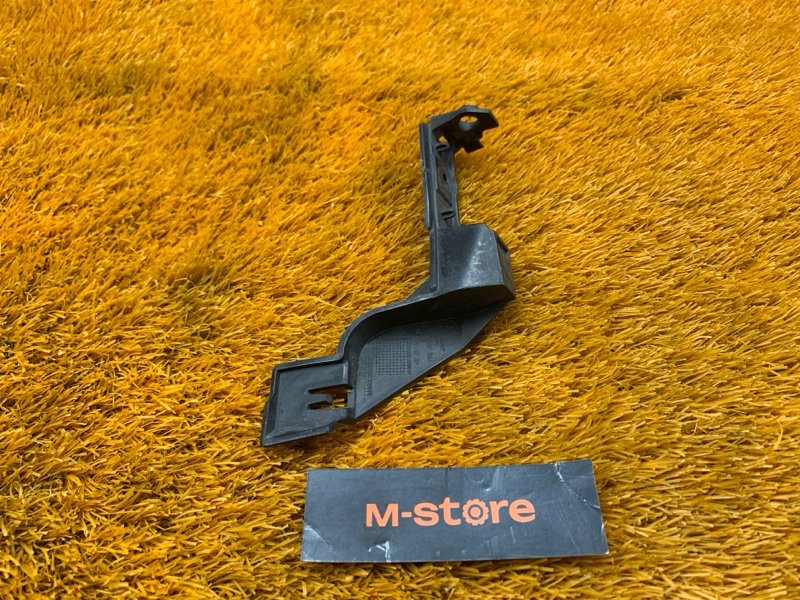 крепление бампера, 500 рублей, Красноярск