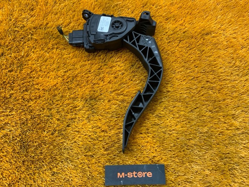 педаль газа, 500 рублей, Красноярск