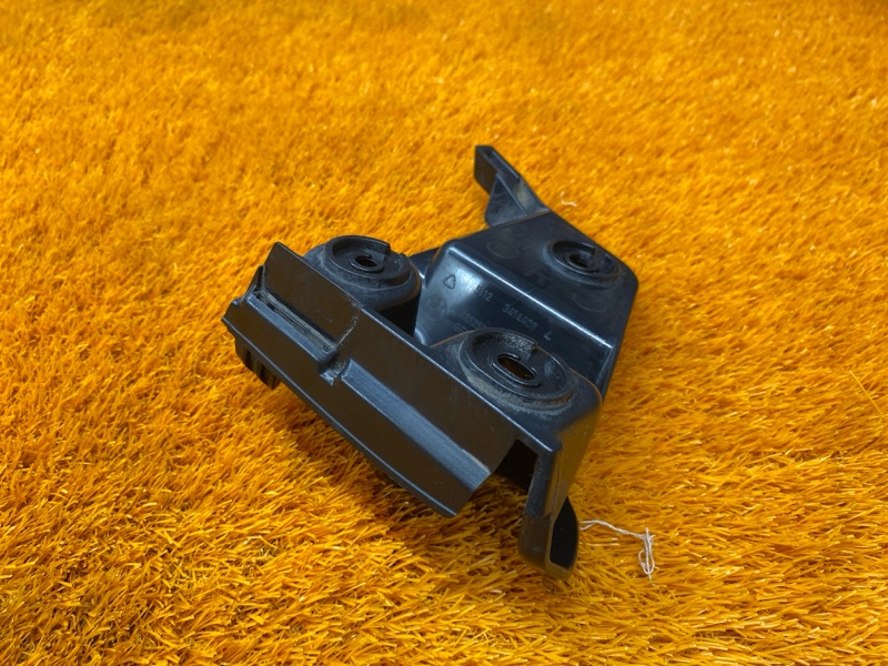 крепление бампера, 500 рублей, Красноярск