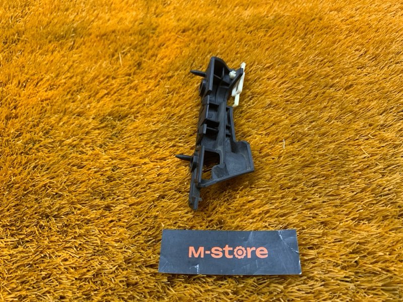 крепление бампера, 900 рублей, Красноярск