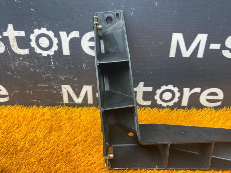 крепление бампера, 200 рублей, Красноярск