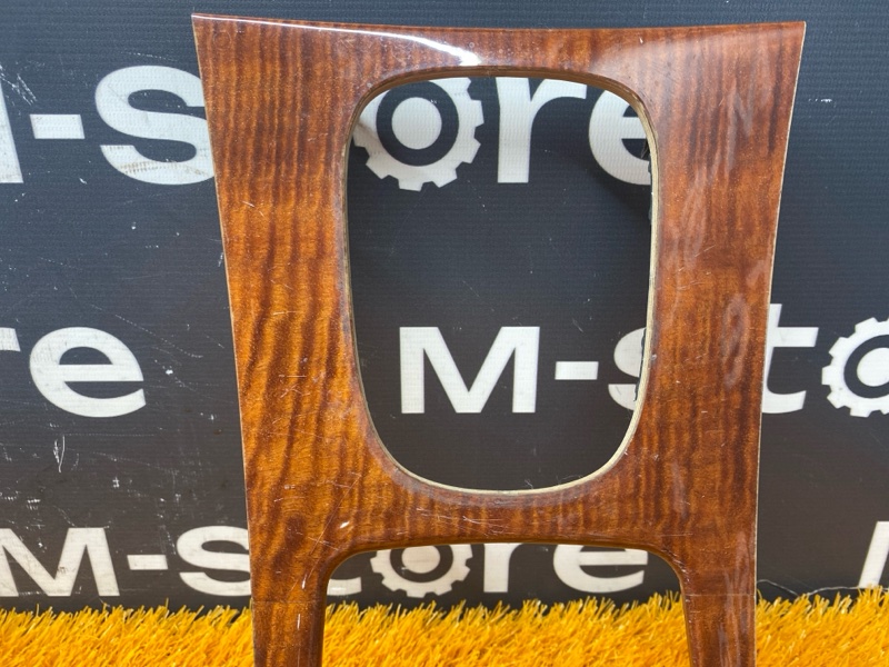 Накладка центральной консоли, 1000 рублей, Красноярск