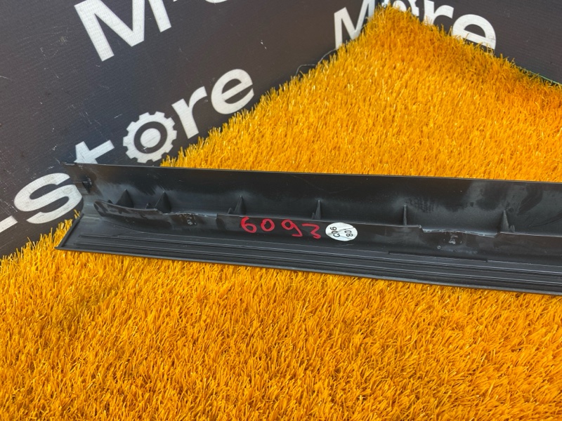 Накладка на порог салона, 200 рублей, Красноярск