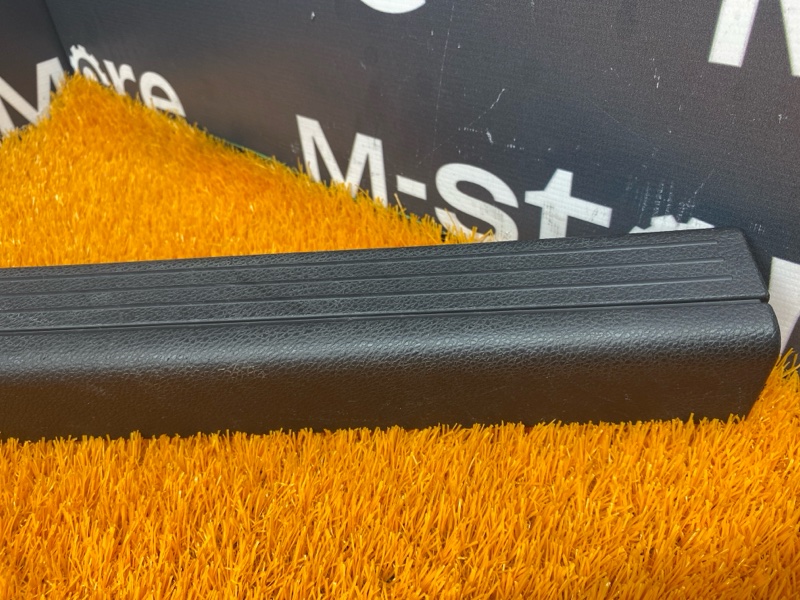 Накладка на порог салона, 300 рублей, Красноярск