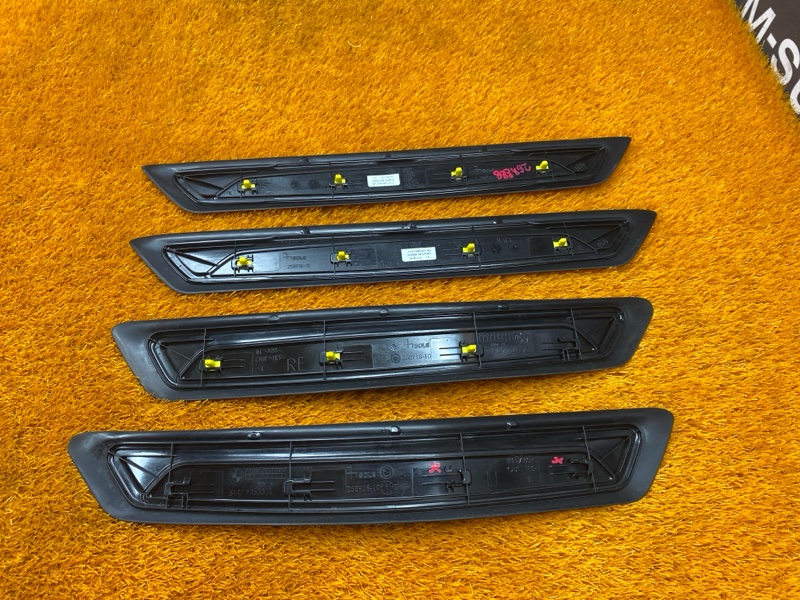 Накладка на порог салона, 5500 рублей, Красноярск