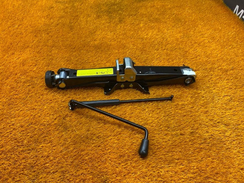 домкрат, 2500 рублей, Красноярск