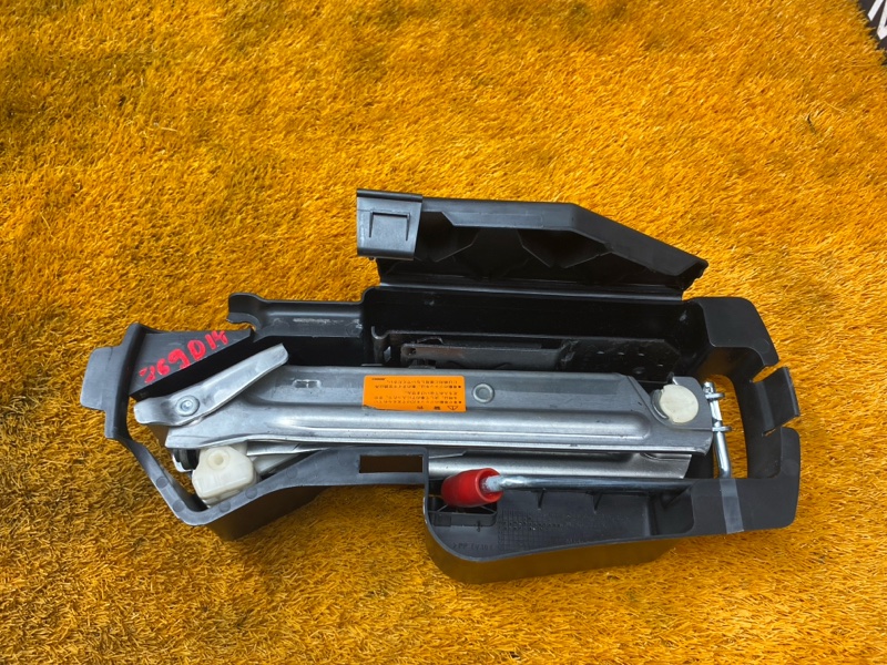 домкрат, 3000 рублей, Красноярск