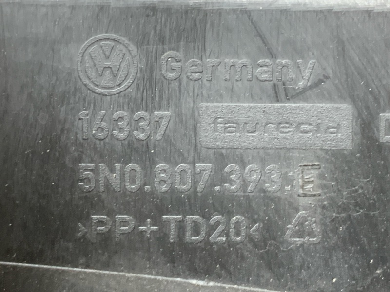 крепление бампера, 500 рублей, Красноярск