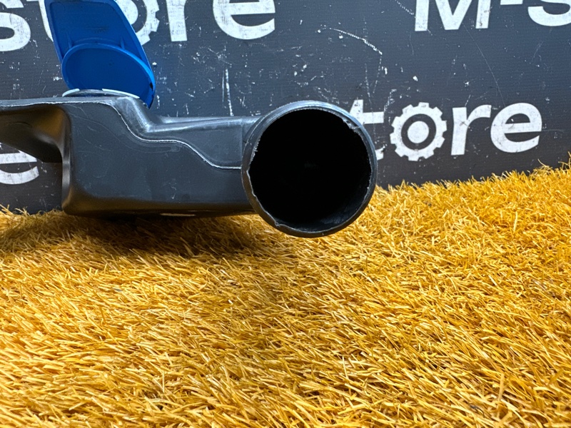 Горловина бачка омывателя, 200 рублей, Красноярск