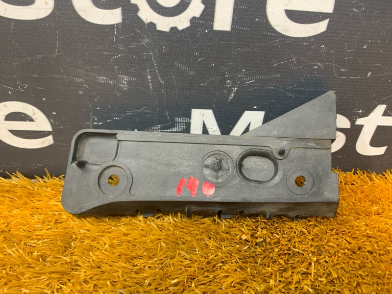 крепление бампера, 800 рублей, Красноярск