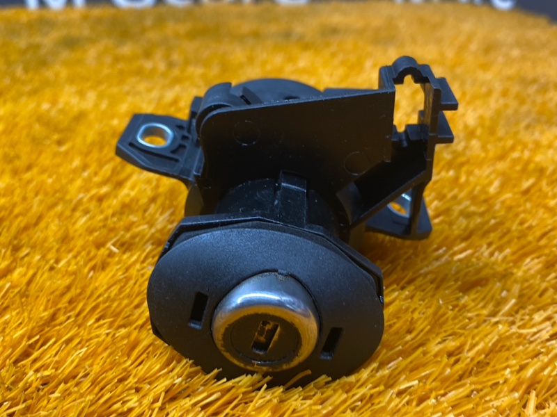 личинка замка багажника, 300 рублей, Красноярск