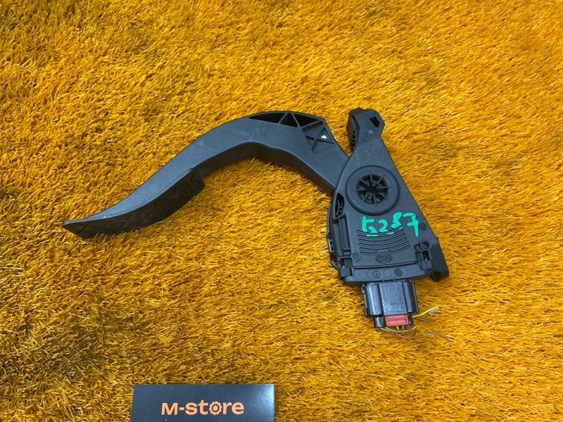 педаль газа, 500 рублей, Красноярск