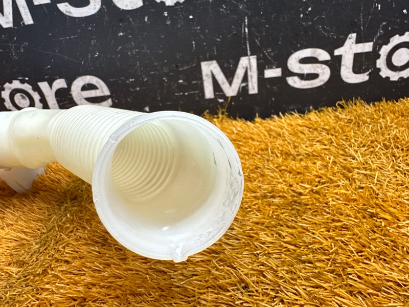 Горловина бачка омывателя, 500 рублей, Красноярск