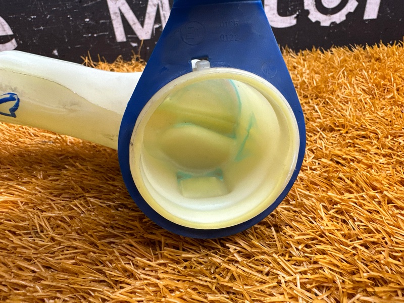 Горловина бачка омывателя, 500 рублей, Красноярск