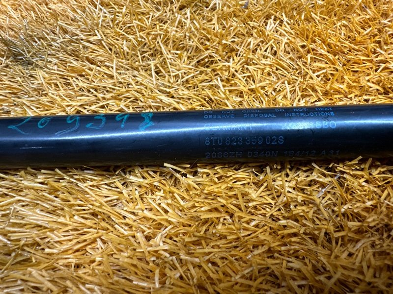 амортизатор капота, 500 рублей, Красноярск