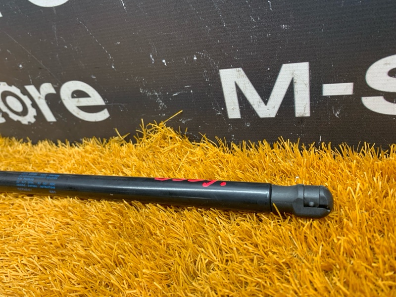 амортизатор капота, 1500 рублей, Красноярск