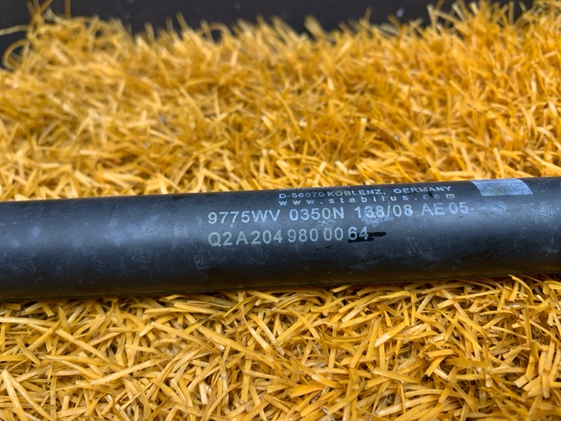 амортизатор капота, 400 рублей, Красноярск