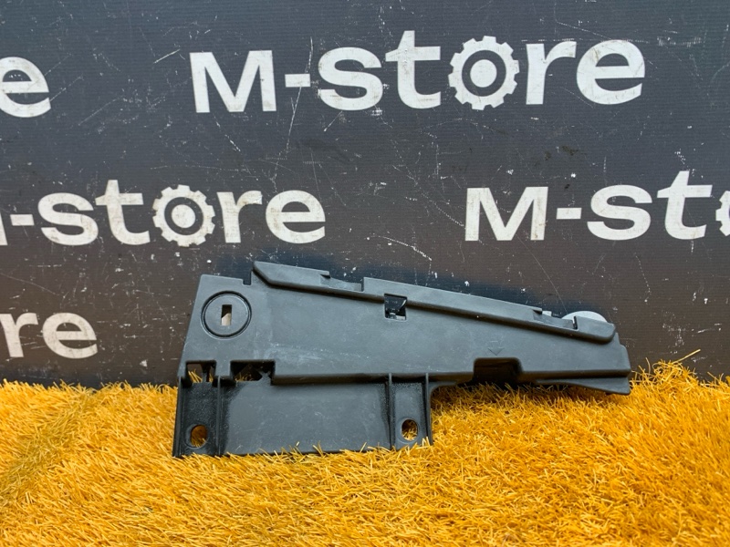 Кронштейн решетки радиатора, 2300 рублей, Красноярск