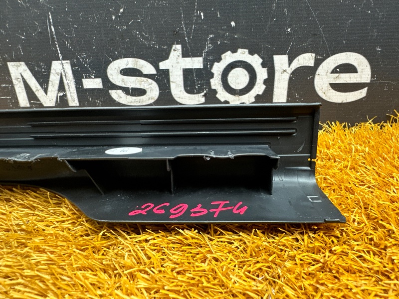 Накладка на порог салона, 200 рублей, Красноярск