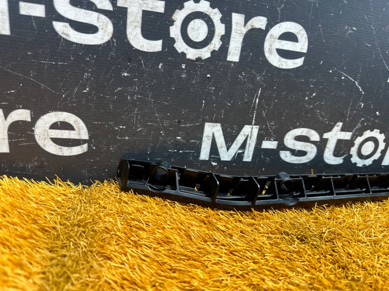 крепление бампера, 900 рублей, Красноярск