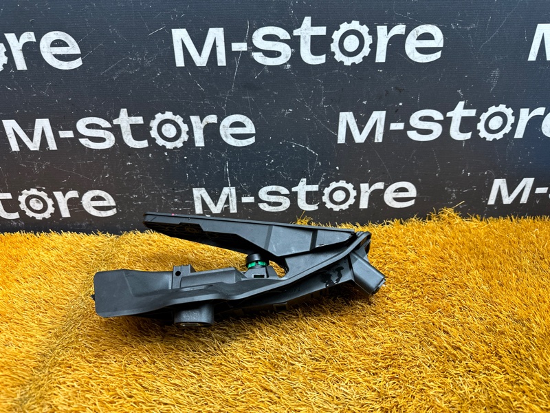 педаль газа, 500 рублей, Красноярск