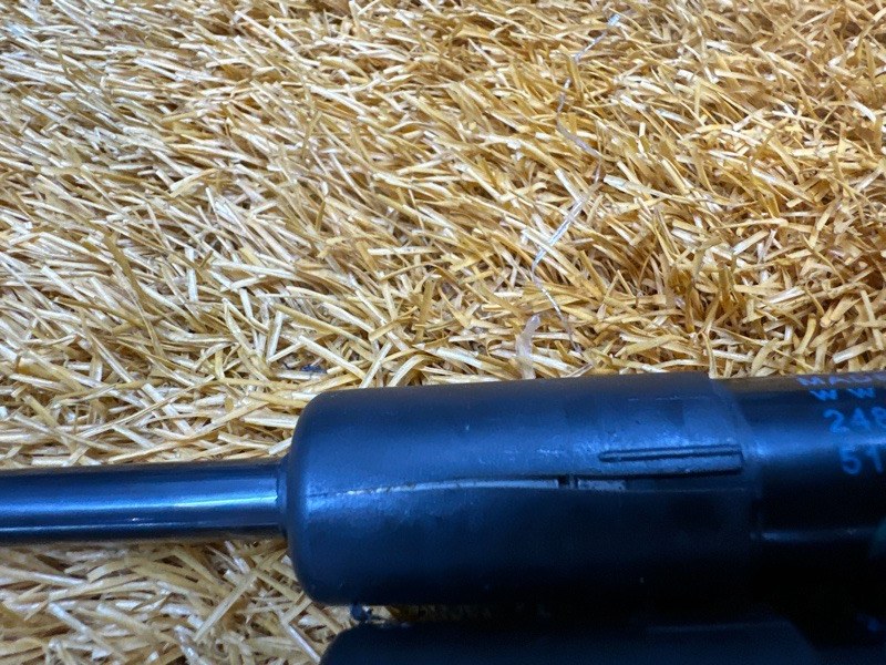 амортизатор капота, 900 рублей, Красноярск