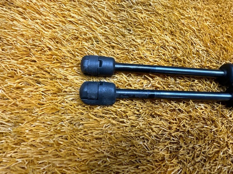 амортизатор капота, 900 рублей, Красноярск