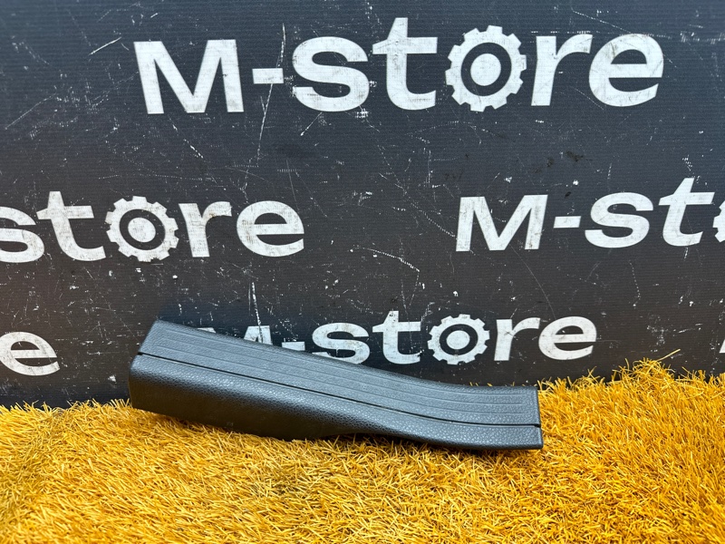 Накладка на порог салона, 200 рублей, Красноярск