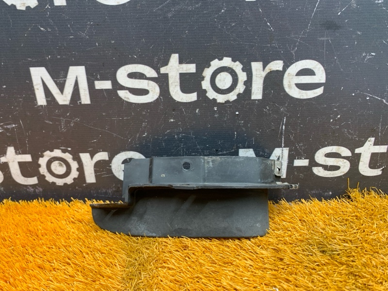 Брызговик, 700 рублей, Красноярск