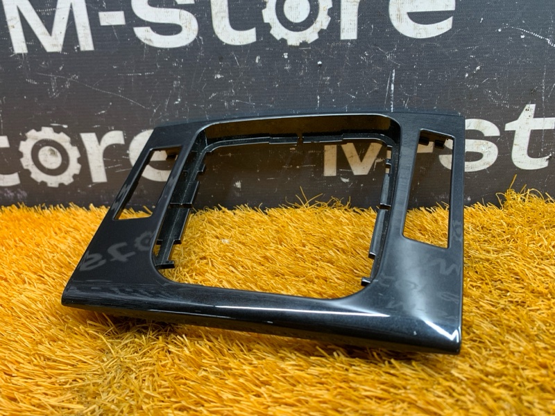 Накладка центральной консоли, 500 рублей, Красноярск