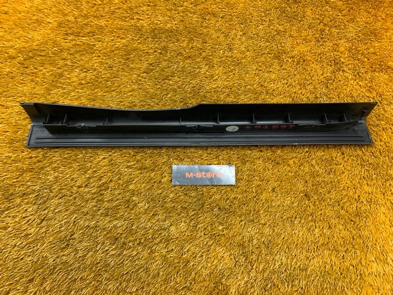 Накладка на порог салона, 300 рублей, Красноярск