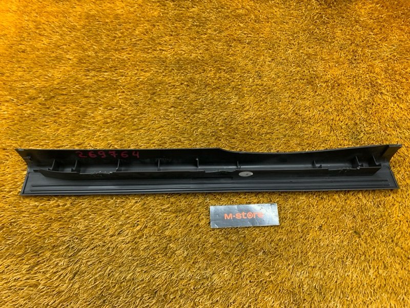 Накладка на порог салона, 300 рублей, Красноярск