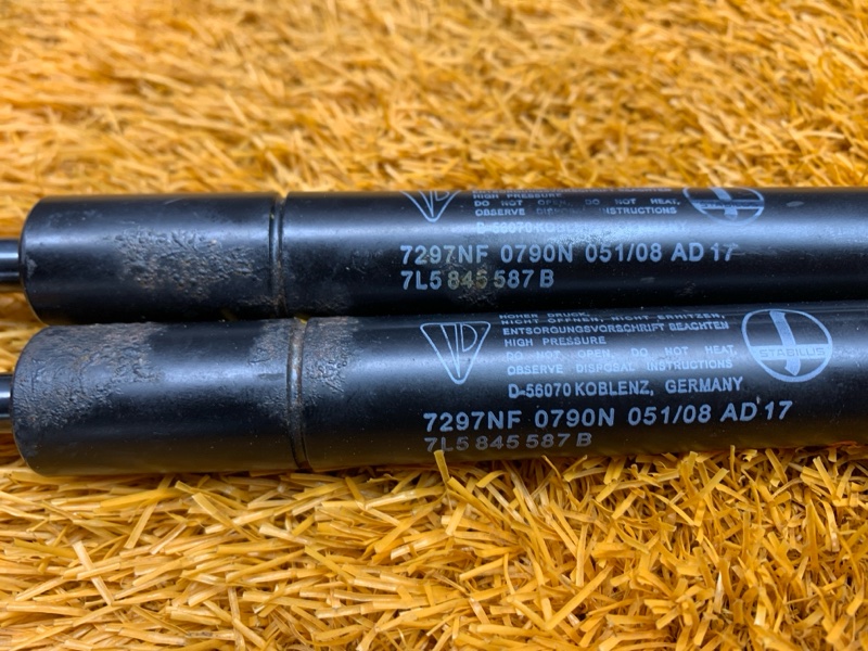 Амортизатор стекла багажника, 500 рублей, Красноярск