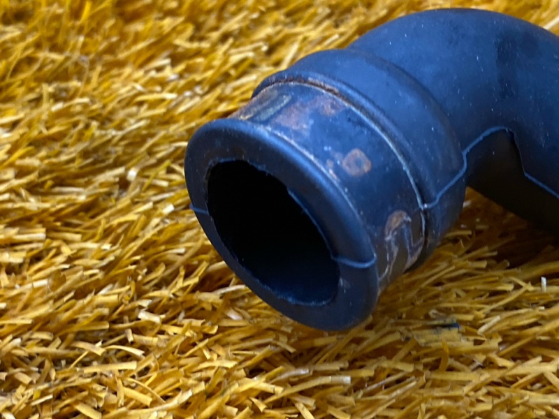 Патрубок картерных газов, 300 рублей, Красноярск