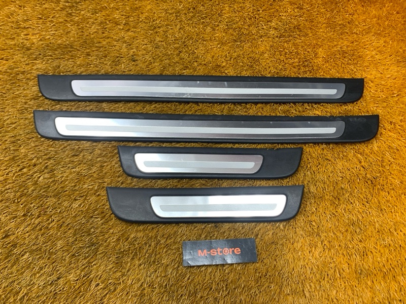 Накладка на порог салона, 1000 рублей, Красноярск