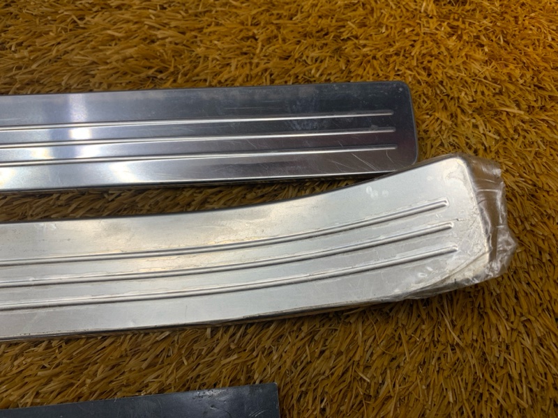 Накладка на порог салона, 1000 рублей, Красноярск