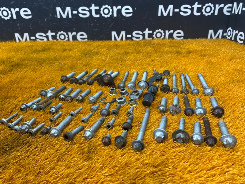 Болты и гайки ДВС, 1200 рублей, Красноярск