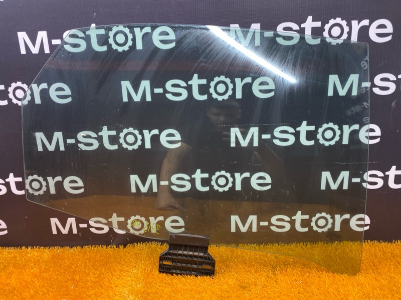 Стекло боковое, 700 рублей, Красноярск