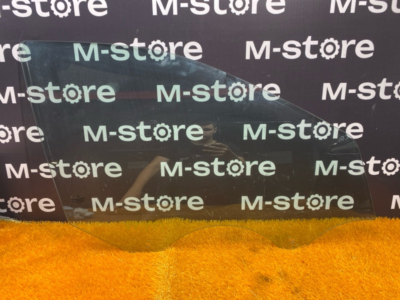 Стекло боковое, 700 рублей, Красноярск