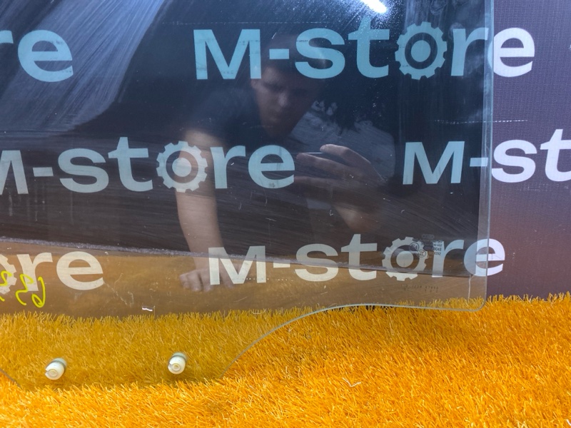 Стекло боковое, 1000 рублей, Красноярск