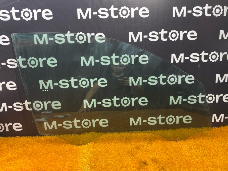 Стекло боковое, 1900 рублей, Красноярск