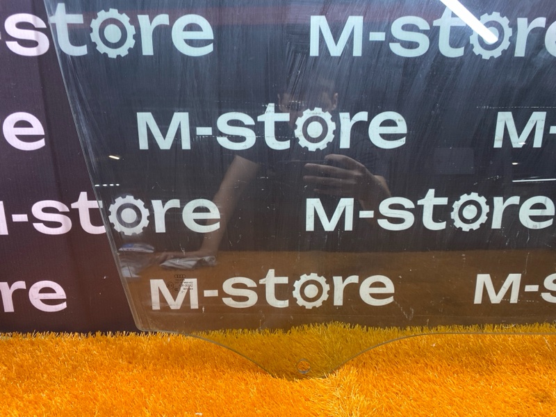 Стекло боковое, 1900 рублей, Красноярск