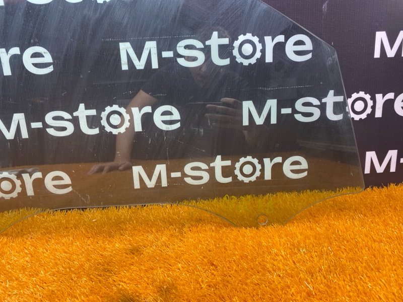 Стекло боковое, 1900 рублей, Красноярск